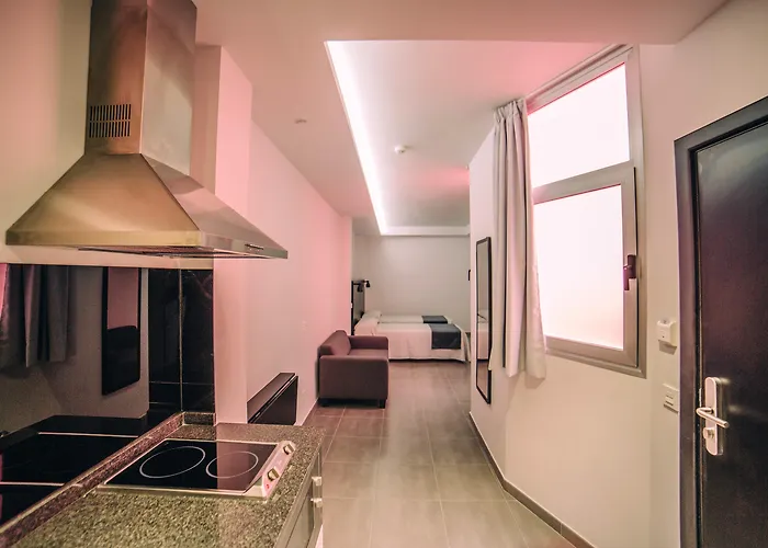 Mannix Urban מלון