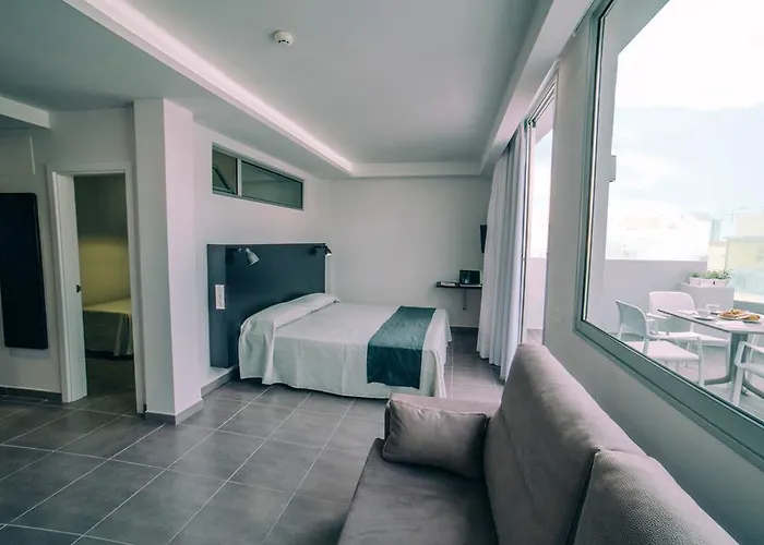 Hotel Mannix Urban 2*